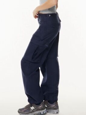 Aritzia TNA Supply Cargo Pants Navy Blue Relaxed Fit Mid Rise Gorpcore Utility 8